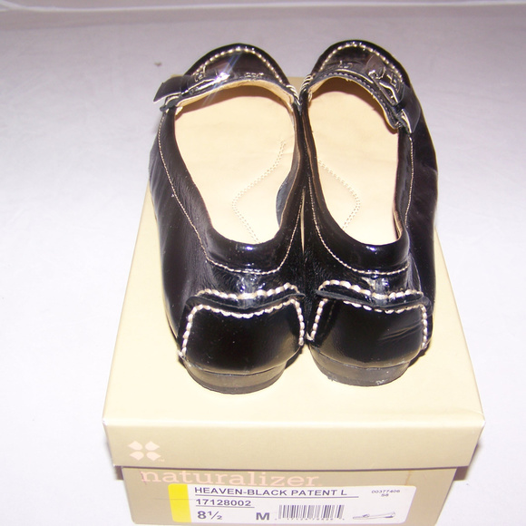 Naturalizer Heaven Black Loafers Size 8.5 - Picture 2 of 7